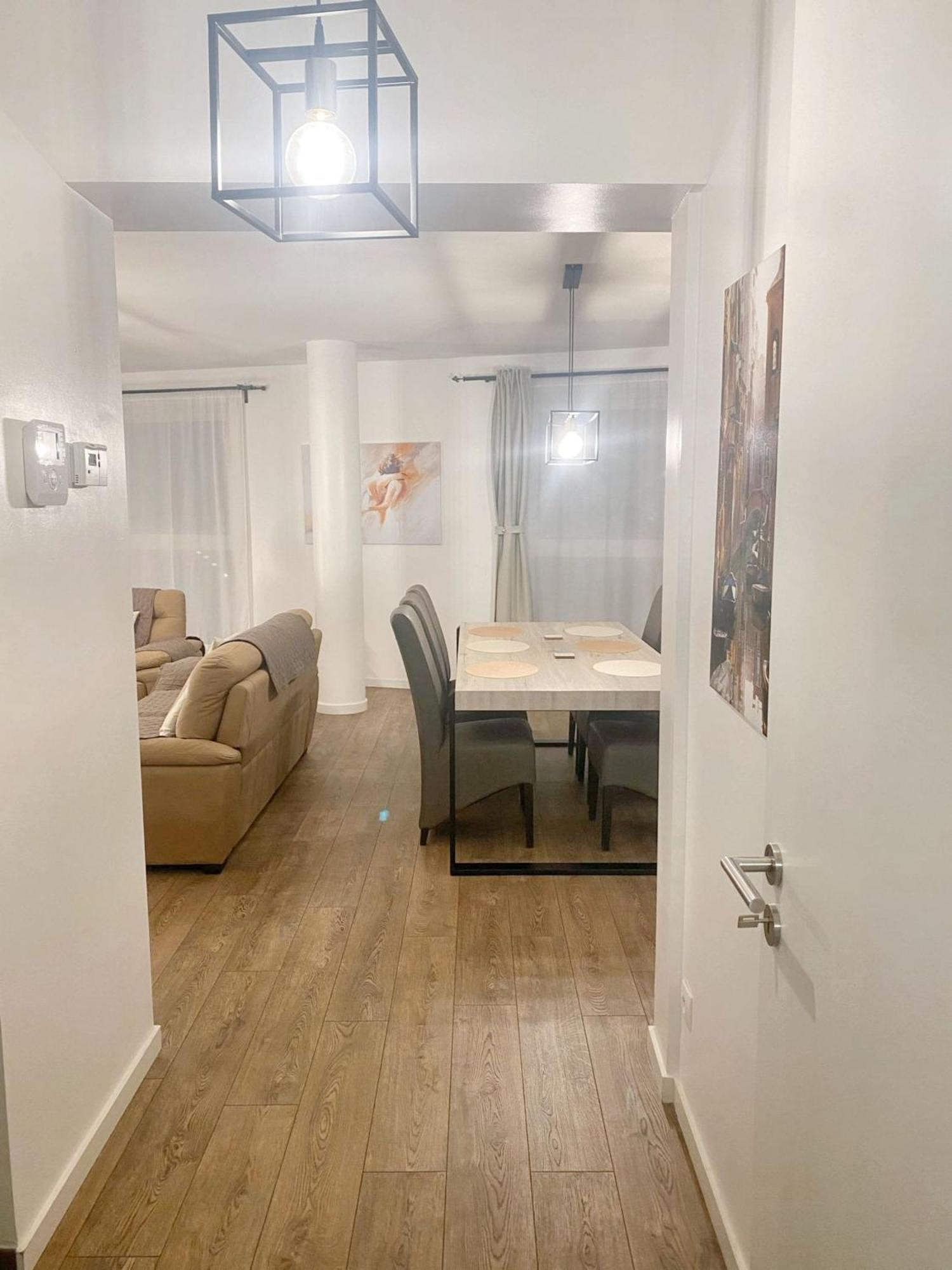 Modern Apartment In Cureghem Anderlecht 134 M² + Terrace Брюксел Екстериор снимка
