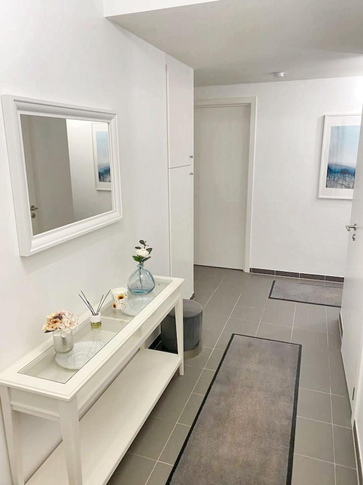 Modern Apartment In Cureghem Anderlecht 134 M² + Terrace Брюксел Екстериор снимка