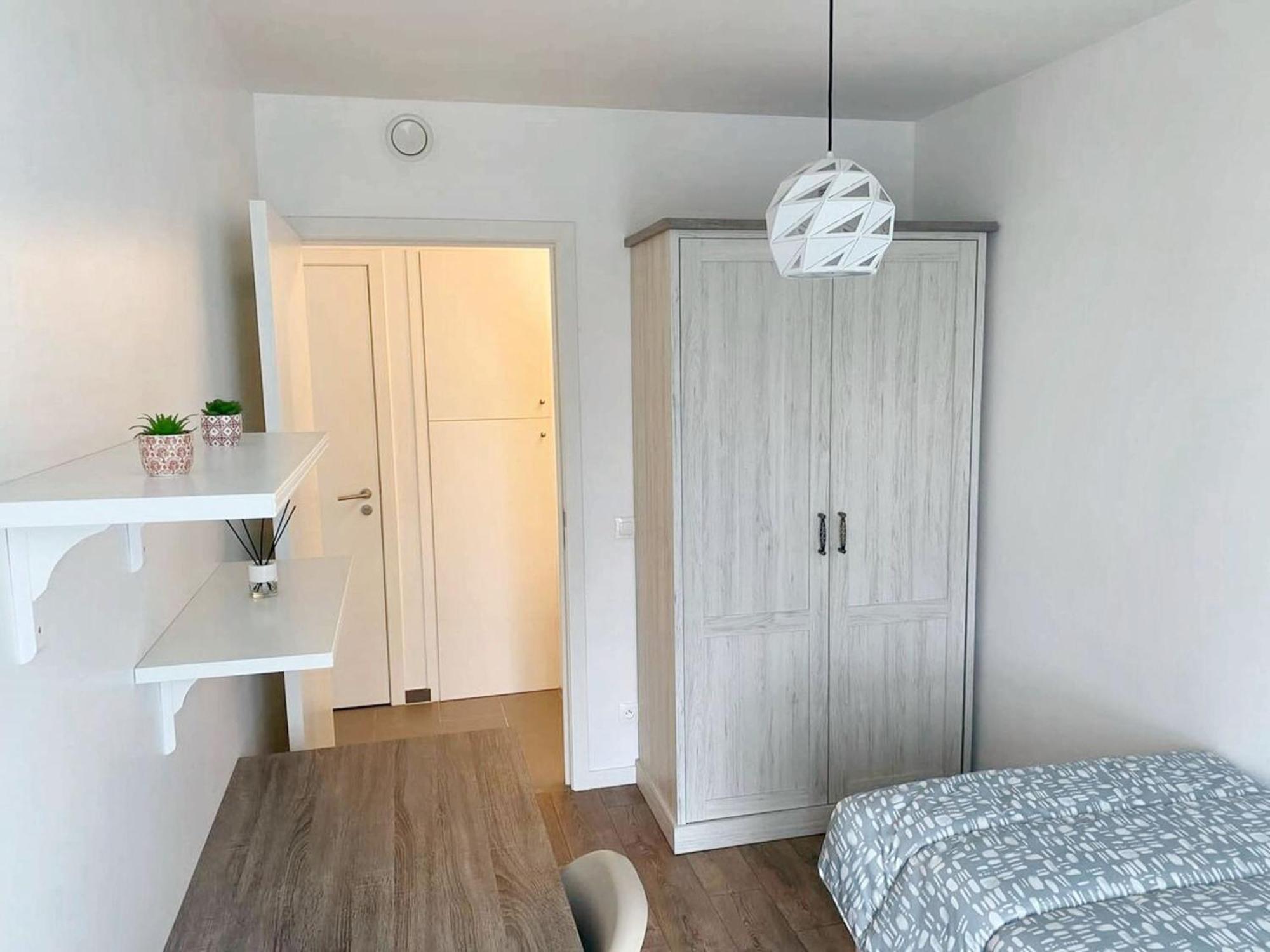 Modern Apartment In Cureghem Anderlecht 134 M² + Terrace Брюксел Екстериор снимка