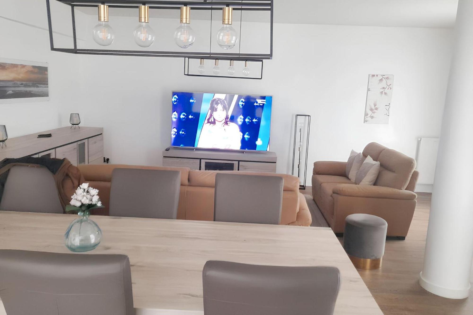 Modern Apartment In Cureghem Anderlecht 134 M² + Terrace Брюксел Екстериор снимка