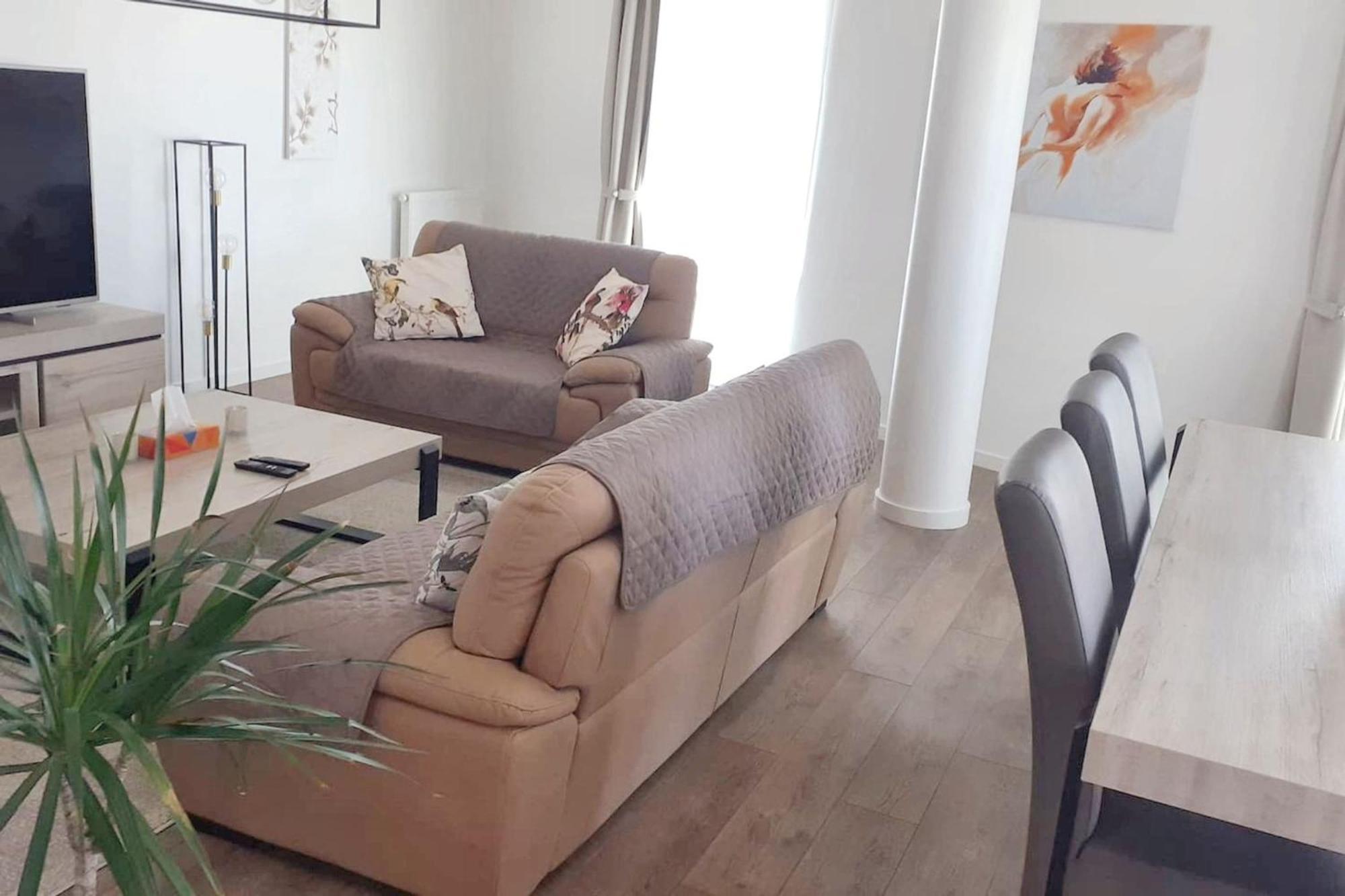 Modern Apartment In Cureghem Anderlecht 134 M² + Terrace Брюксел Екстериор снимка